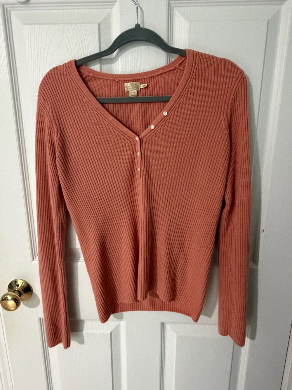 Women's Ribbed V-Neck Sweater - Rust size XL brand G.H. Bass & company